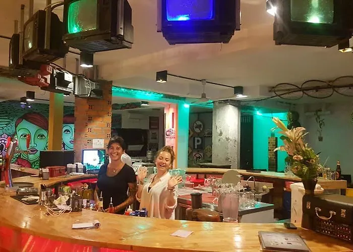 Route 66 Music Restaurant & シェムリアップ